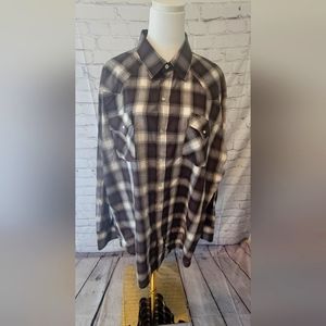 Men's long sleeve plaid shirt